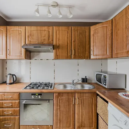 Osiedle Piastowskie Comfort By Bookinghost 포즈난