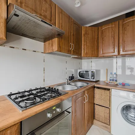 Osiedle Piastowskie Comfort By Bookinghost 포즈난