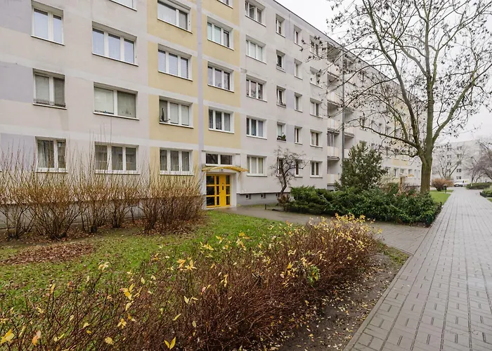 Osiedle Piastowskie Comfort By Bookinghost アパート ポズナン